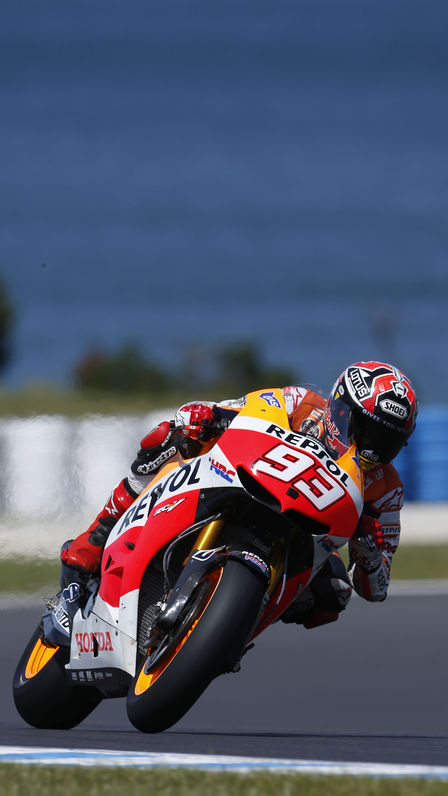 Foto av MotoGP-världsmästare, sedd framifrån.
