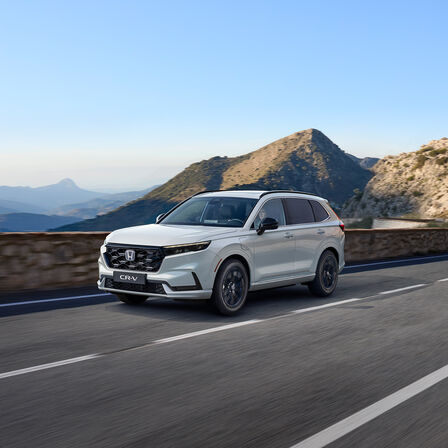 Honda CR-V e:HEV fullhybrid och e:PHEV laddhybrid SUV