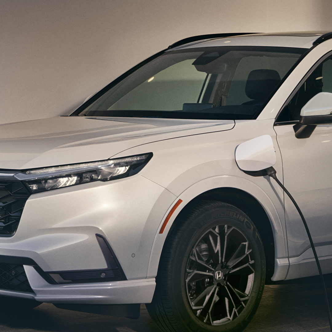 Närbild av Honda Power Charger med CR-V-hybrid.