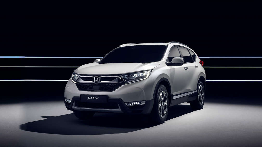 Sidovy framifrån av Honda CR-V:s avancerade hybriddrivlina.