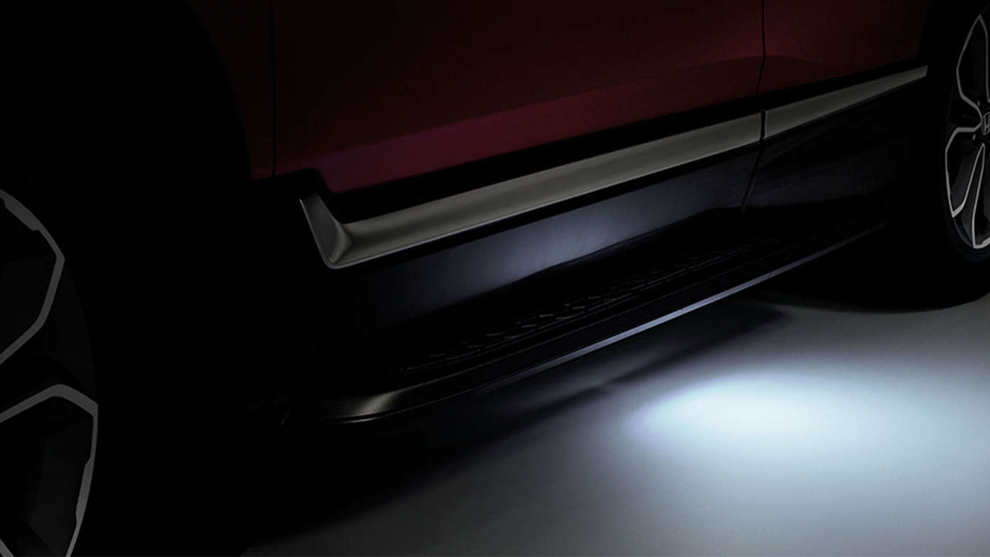 Närbild på belysningen under Honda CR-V Hybrid.