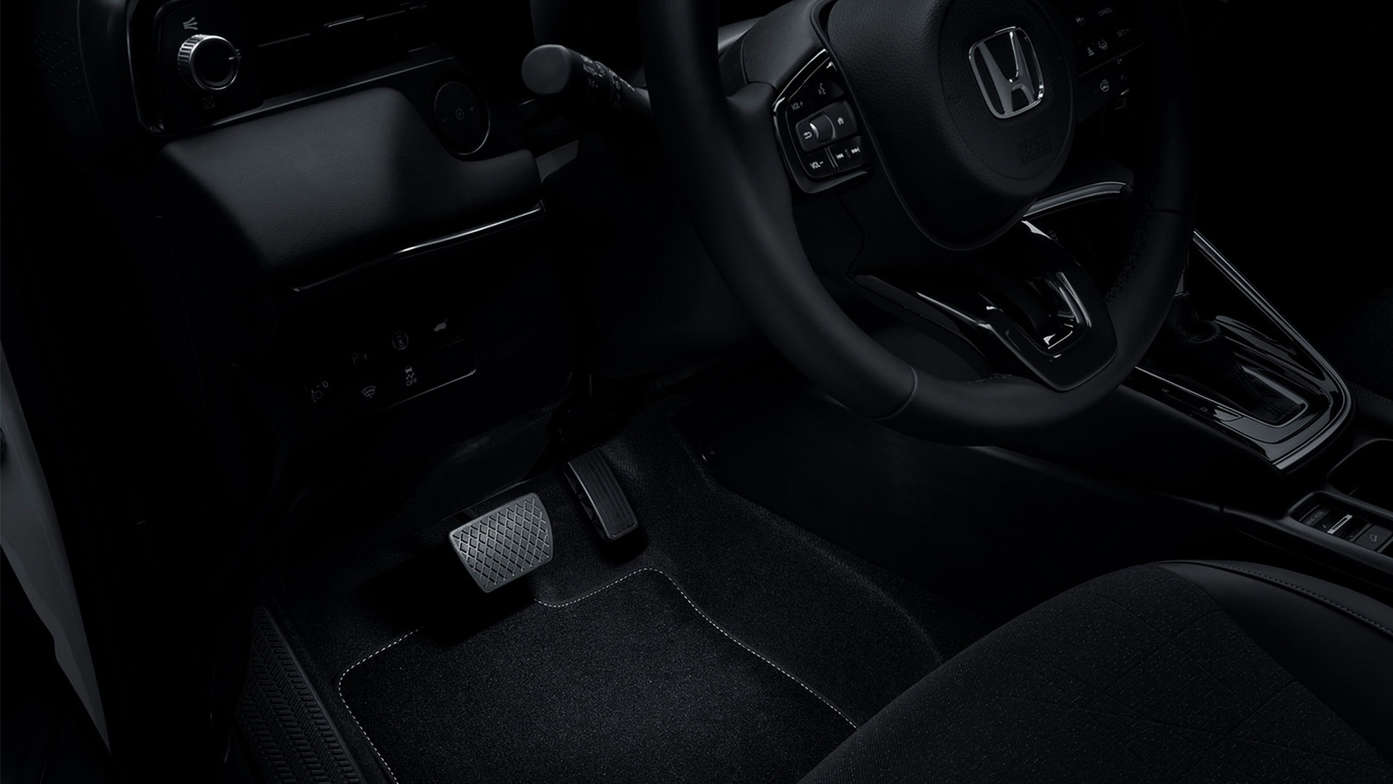 Honda HR-V Hybrid främre instegsbelysning