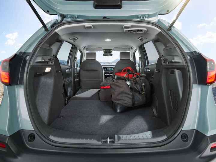 Honda Jazz bagageutrymme med bakre sätena nedfällda för mer förvaring