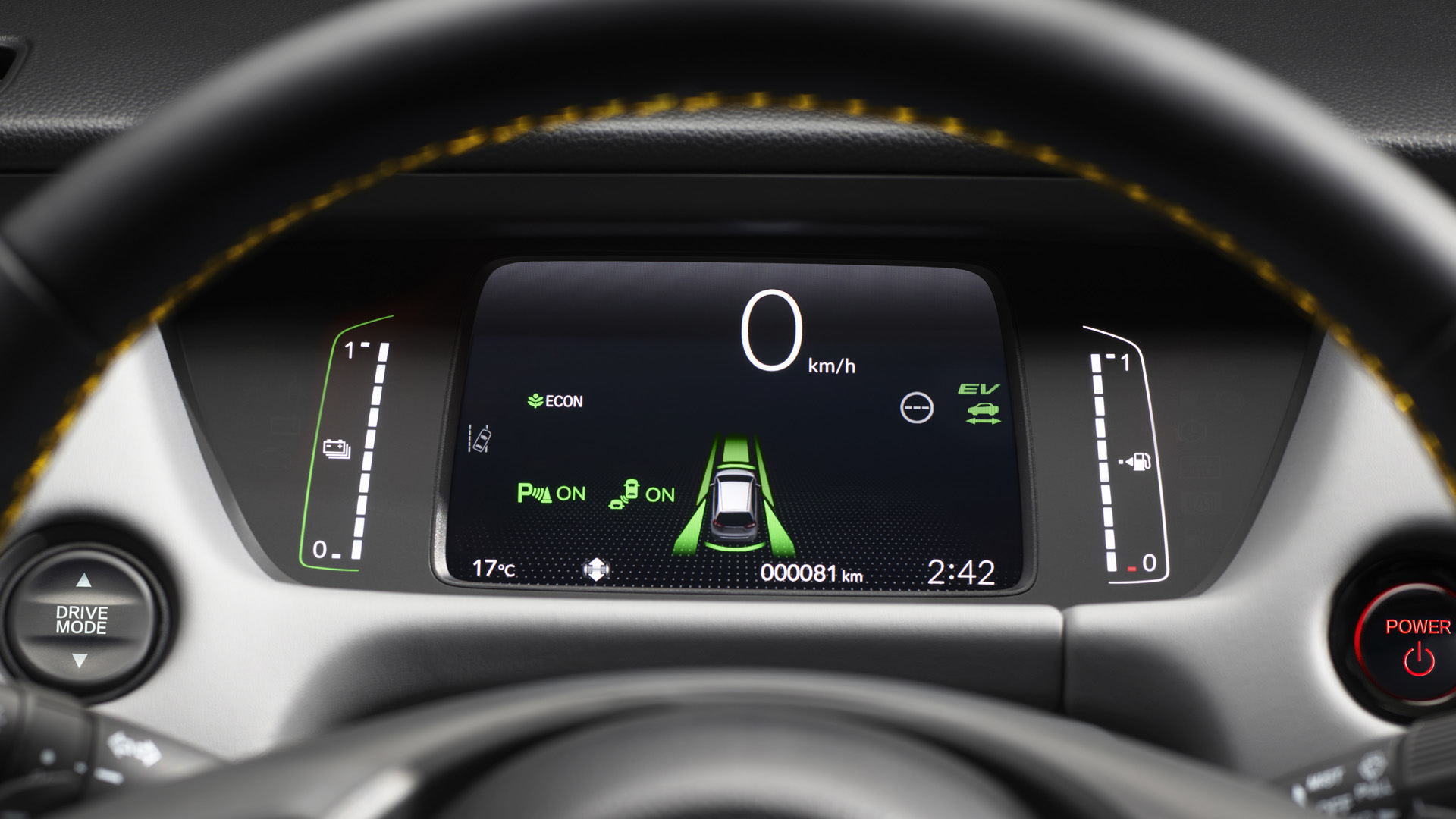 Närbild på Honda SENSING inuti Jazz Hybrid.
