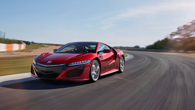 Vår senaste Honda NSX, trekvartsvy framifrån.