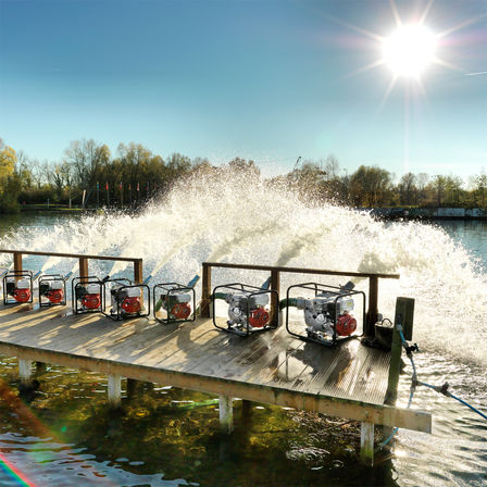 H&ouml;gvolym-/kempumpar p&aring; plats.