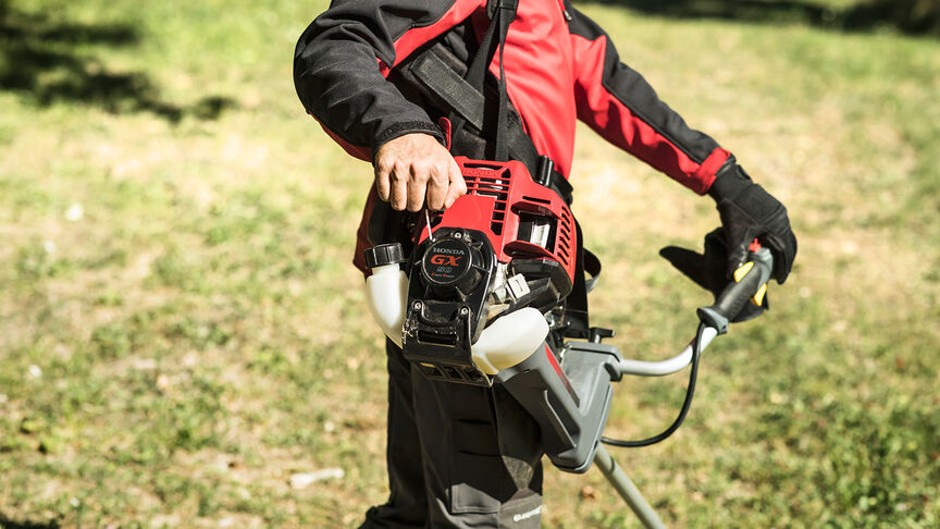 Enkel landskapsplanering med en röjsåg